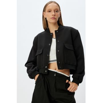 Jacheta bomber crop cu buzunare cu clapa