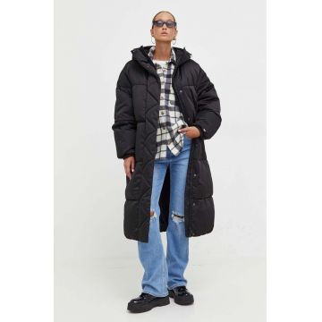 Tommy Jeans geacă femei, culoarea negru, de iarna, oversize DW0DW16587
